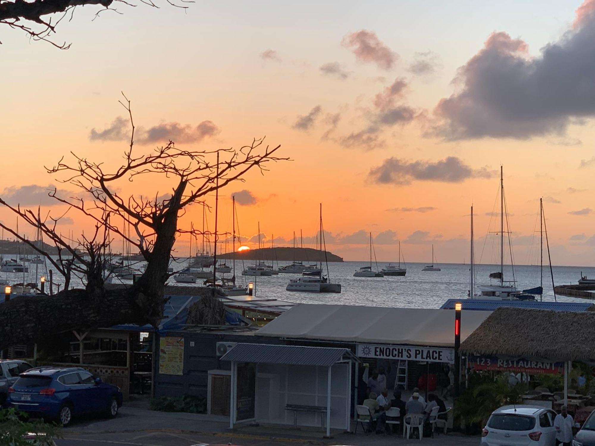 Apartamento Duplex Cosy Au Coeur De Marigot Marigot  Exterior foto